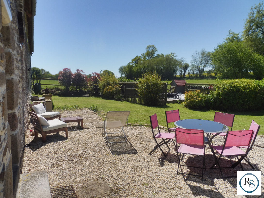 Superbe LONGERE en pierres, \u00e0 5 min de FLERS centre-ville 2\/13